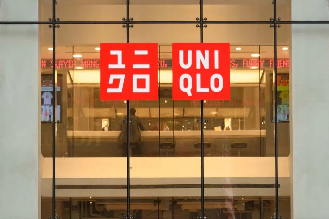 嫌弃汉字“土气”的中国品牌们，醒醒吧