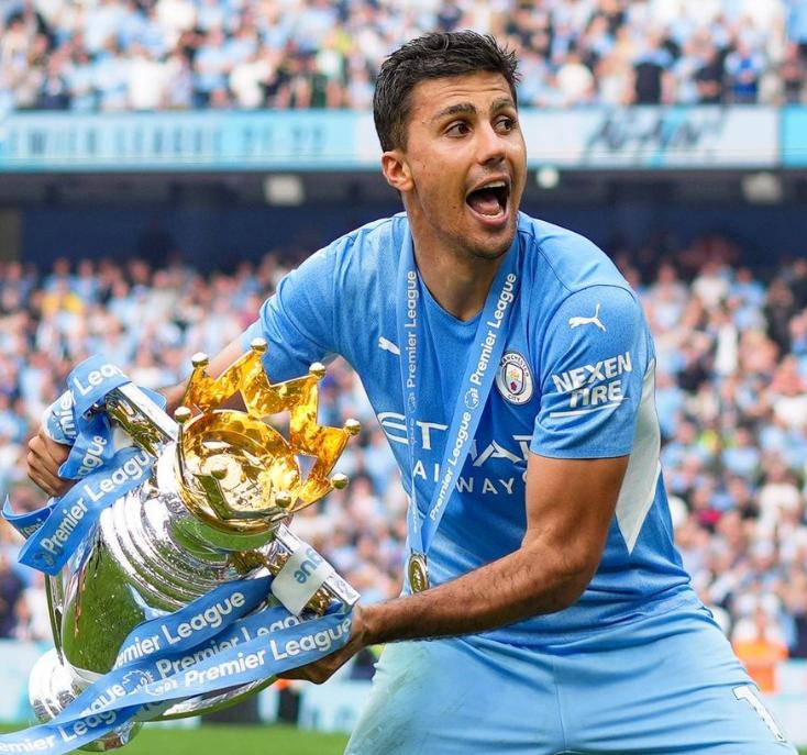 金球奖30人候选名单公布，盘点十大落选的球星：梅西穆勒领衔