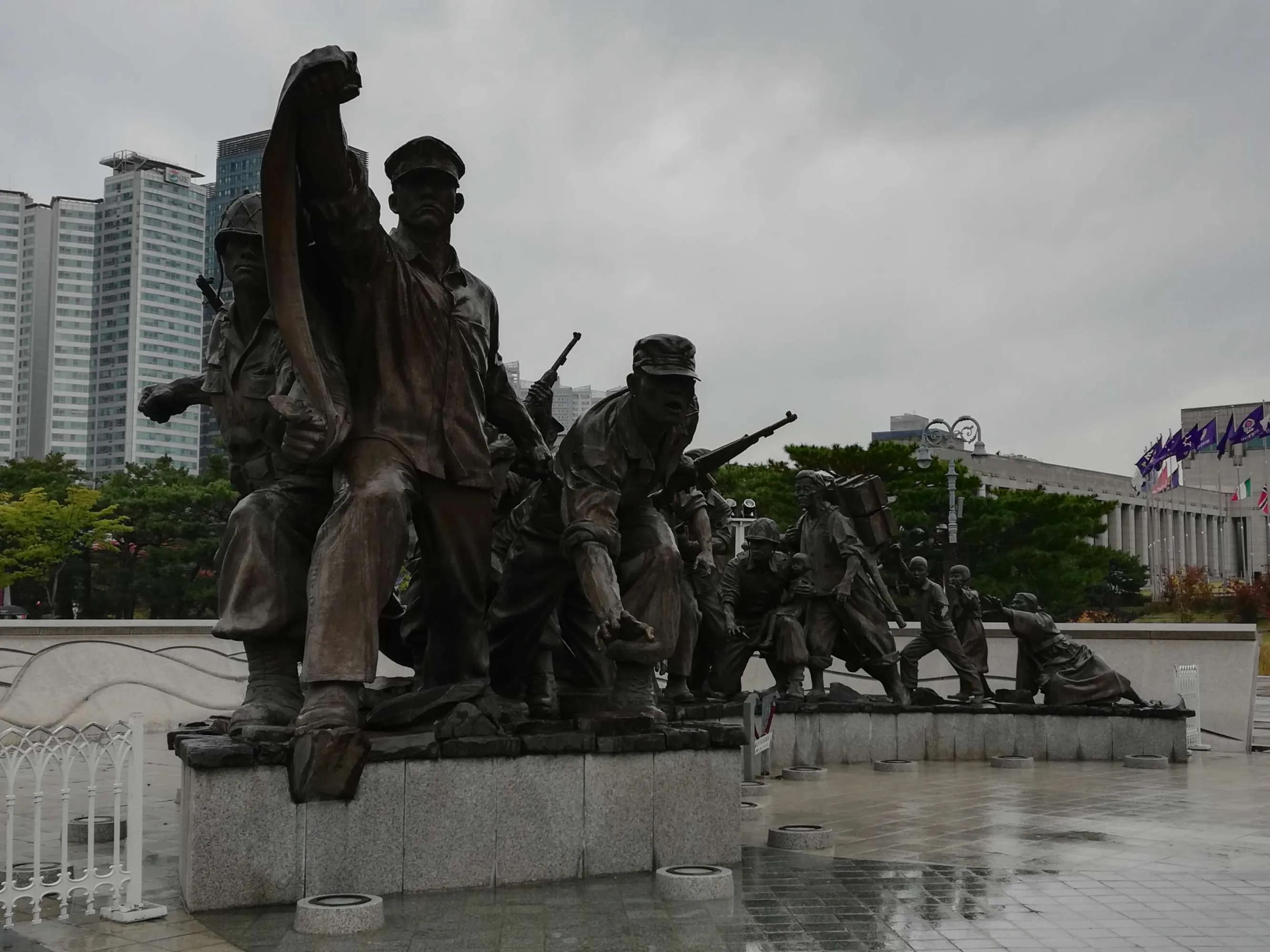 棣栧皵娓歌浣滄枃鐐硅瘎,棣栧皵娓歌涔嬩簩