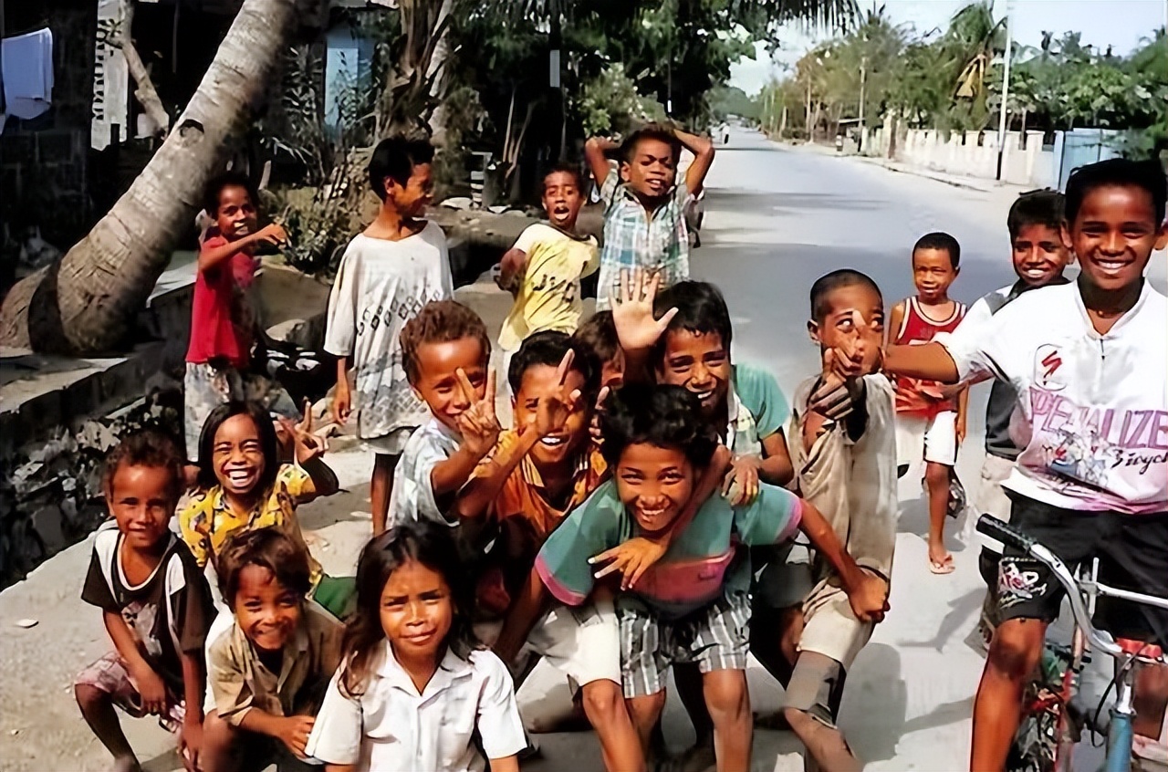 荷兰男性身高,一米八的身高全国排名