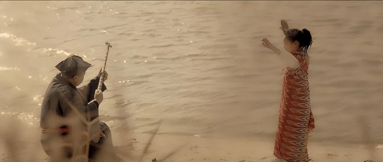 这群人想方设法，终于在沙漠中心洗上了热水澡