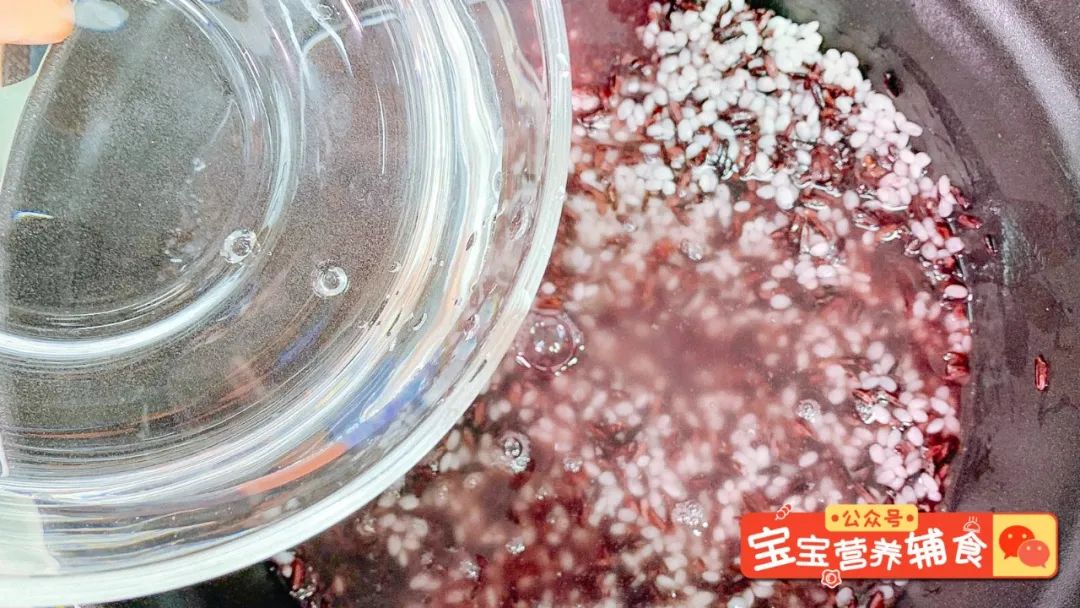 紫米核桃红豆宝宝辅食,紫米红薯燕麦粥宝宝辅食