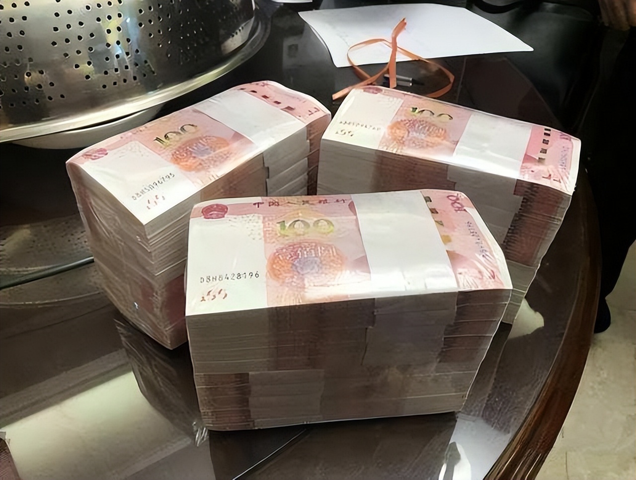 存五百万元存3年利息是多少,五千万存定期三年利息每天怎么算