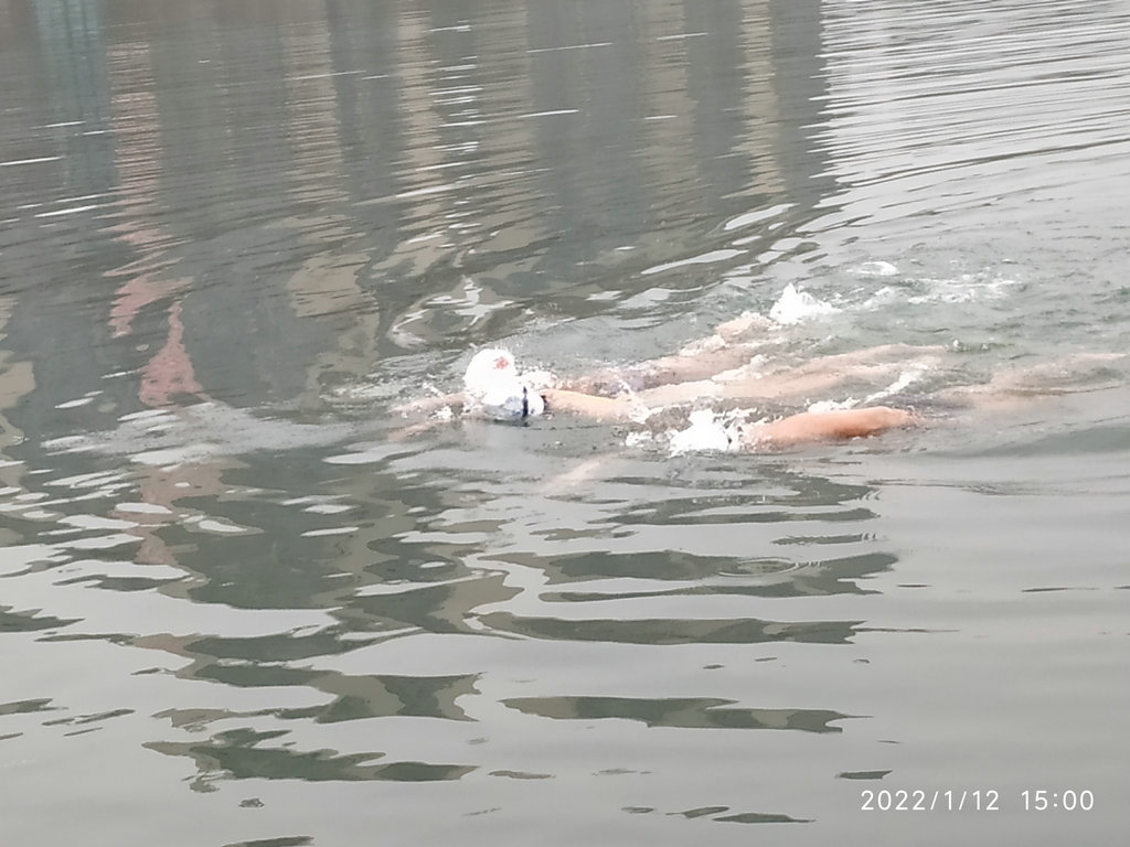 湘西欢乐冬泳人——向怀化水上部落“碉堡村”致敬