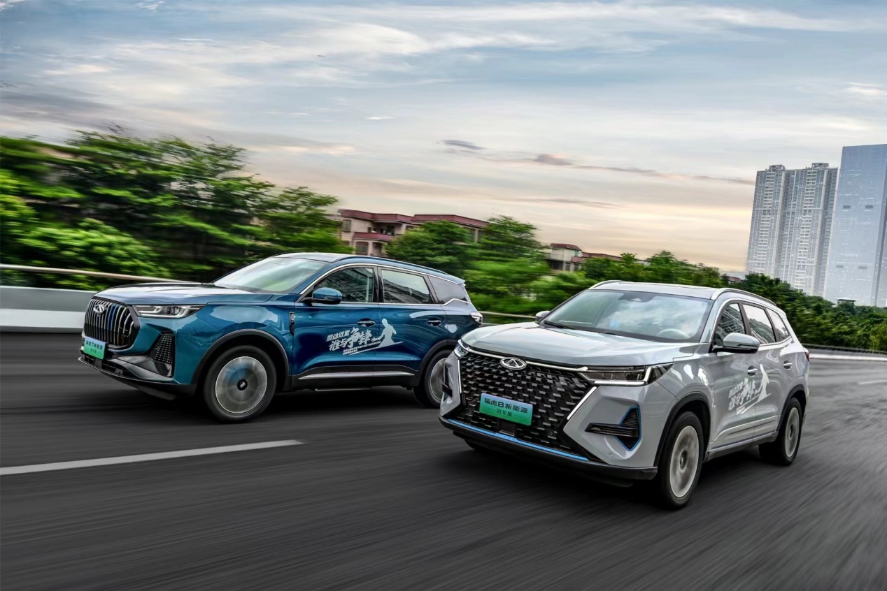 奇瑞虎八2.0七座驾驶感受,奇瑞虎7对比瑞虎8