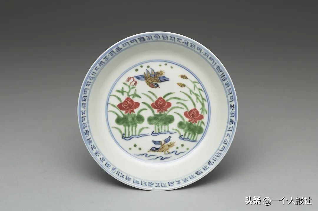 姹紫嫣红瓷器杯子绘画,斗彩瓷有口沿无釉的吗