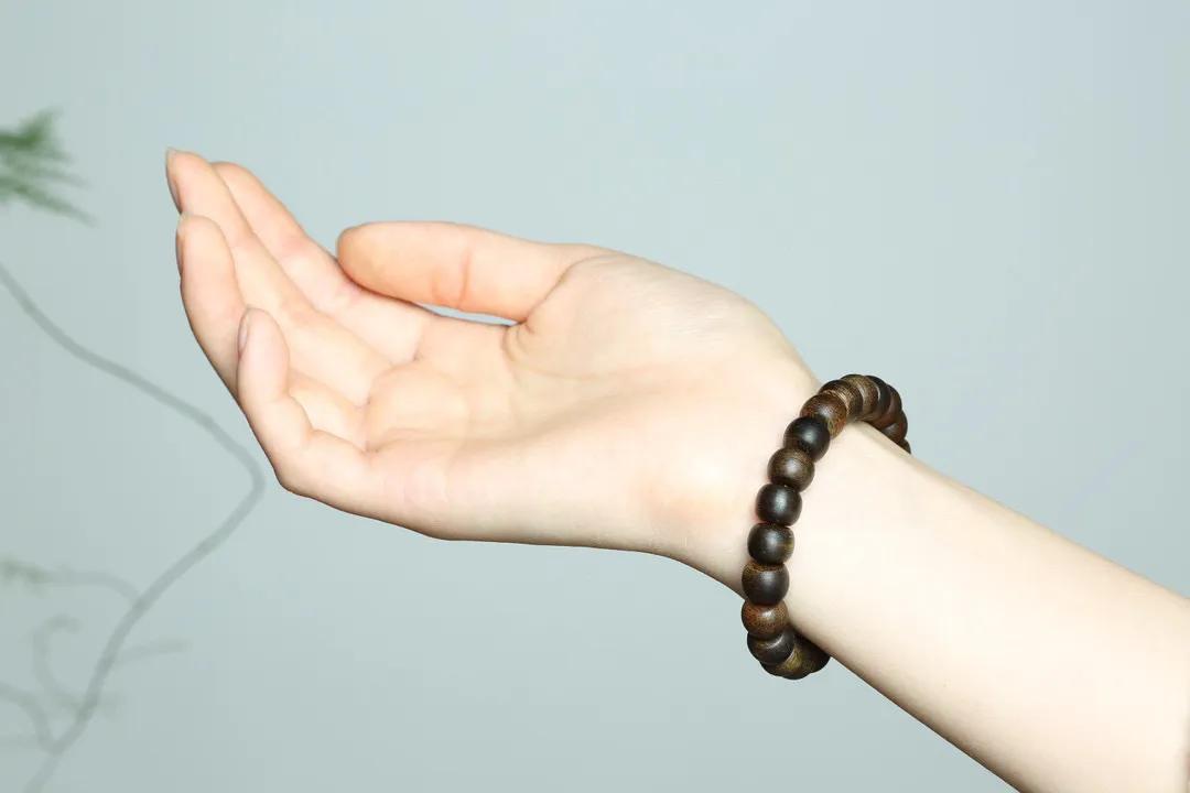 文莱沉香手串的功效与作用,文莱沉香沉水级手串