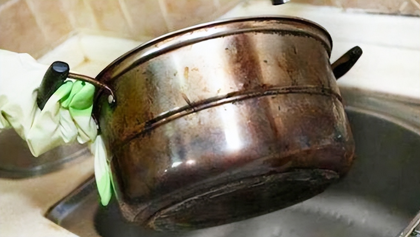 不锈钢锅外边脏了怎么办,不锈钢锅刷日常清洁