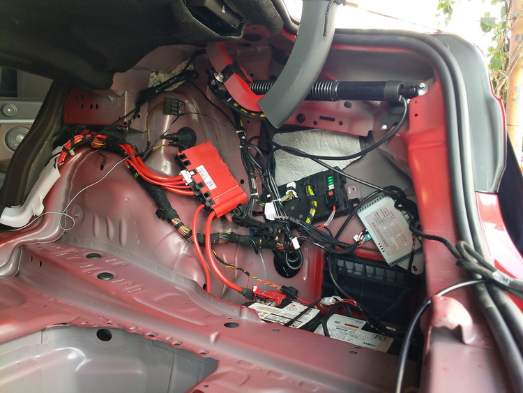 消除噪声厦门靓车港宝马320汽车隔音改装大白鲨