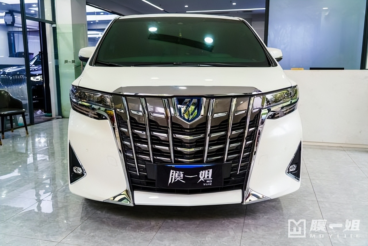 汽车贴膜需要贴几层膜,汽车贴膜是贴外还是贴里