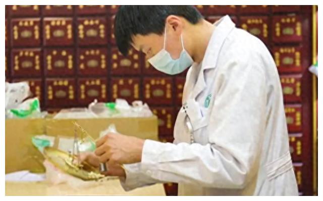 狭缝涂布常见弊病及解决,涂布产生气泡原因及解决办法