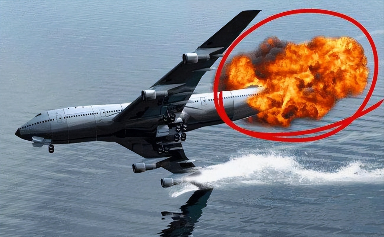 飞机上的秘密：空姐必须穿*袜丝**，禁止自带饮用水，粪便“空投”了