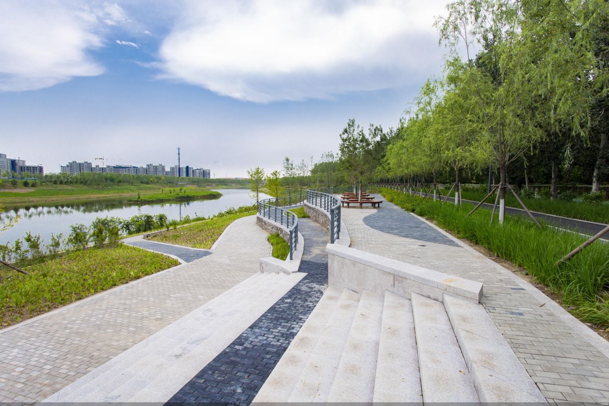 放纵任性是儿童的权利,玩耍是小孩子天性名句