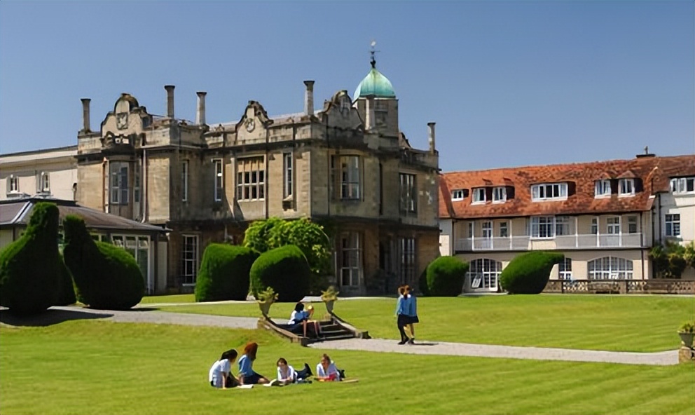 英国大学预科的分类和认可度