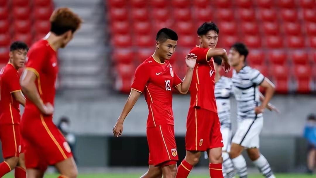 国足选拔队战平日本朱辰杰防守,开门黑足球王国