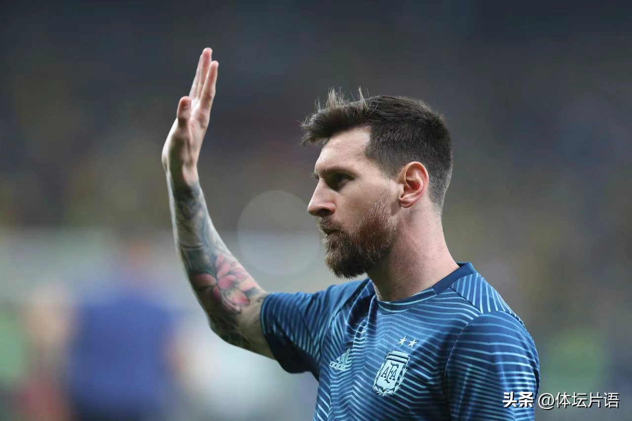 梅西的球技很出色令人折服,喜欢梅西可以再喜欢曼联吗