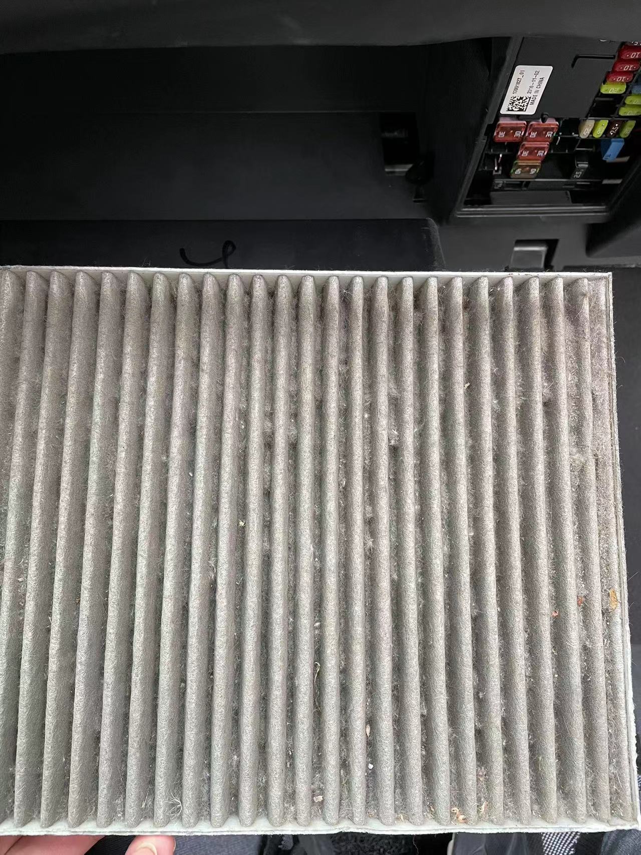 昂科威s的空气滤芯多长时间换,别克昂科威空调滤芯更换教程