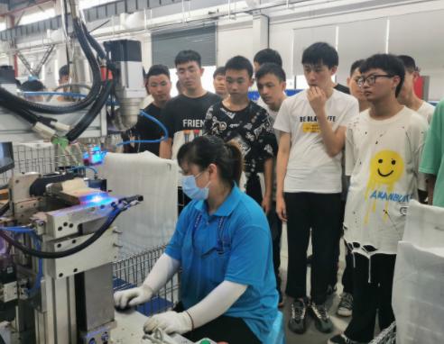 如果上了职高该有什么好的出路,说上职高没有出息的北大教授是谁