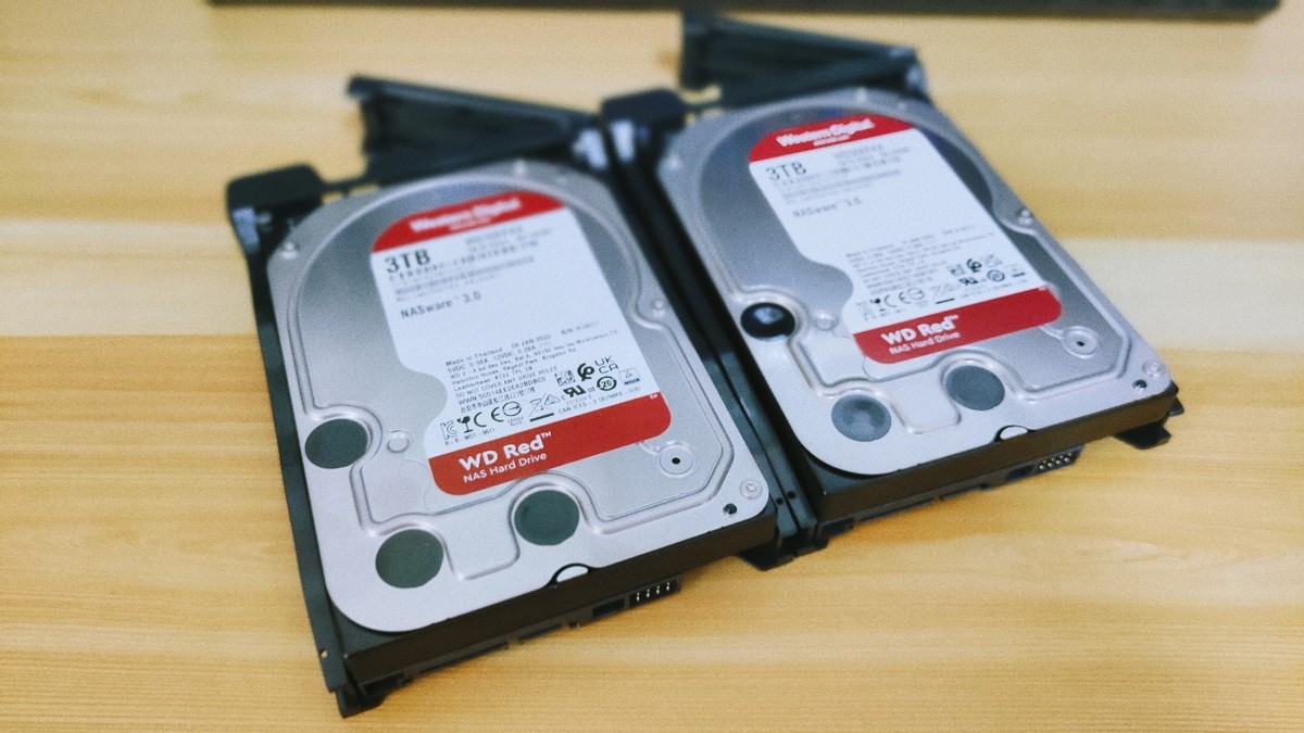 玩转NAS快速上手，我来告诉你有多简单！——威联通TS-416初体验