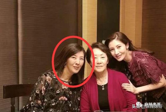 李嘉欣晒住院照评论,李嘉欣急救内情曝光