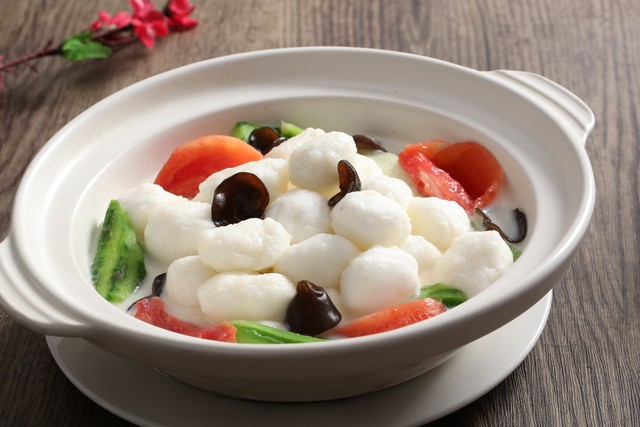 接了尿叔三十万元捐款之外，就是他在老运河畔又有了新的“发现”