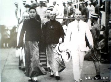 蒋介石败走台湾时，为何执意带走末代衍圣公，孔子后人有何遗秘？