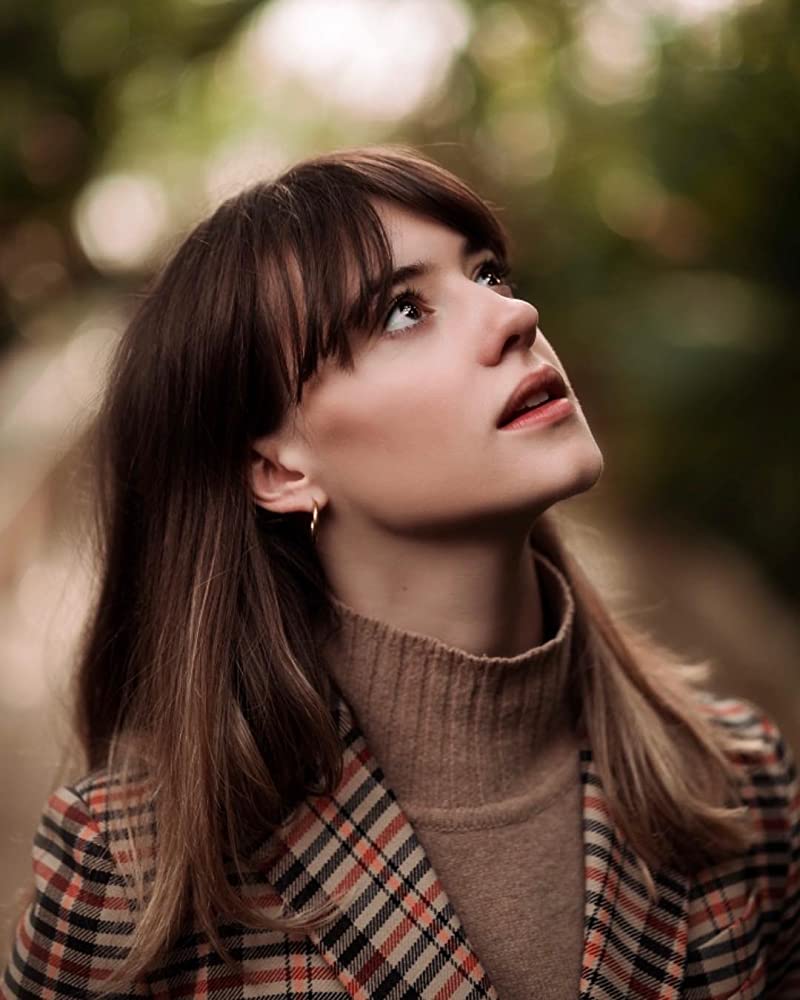 下巴比较长是不是不上镜,下巴太长会显老吗