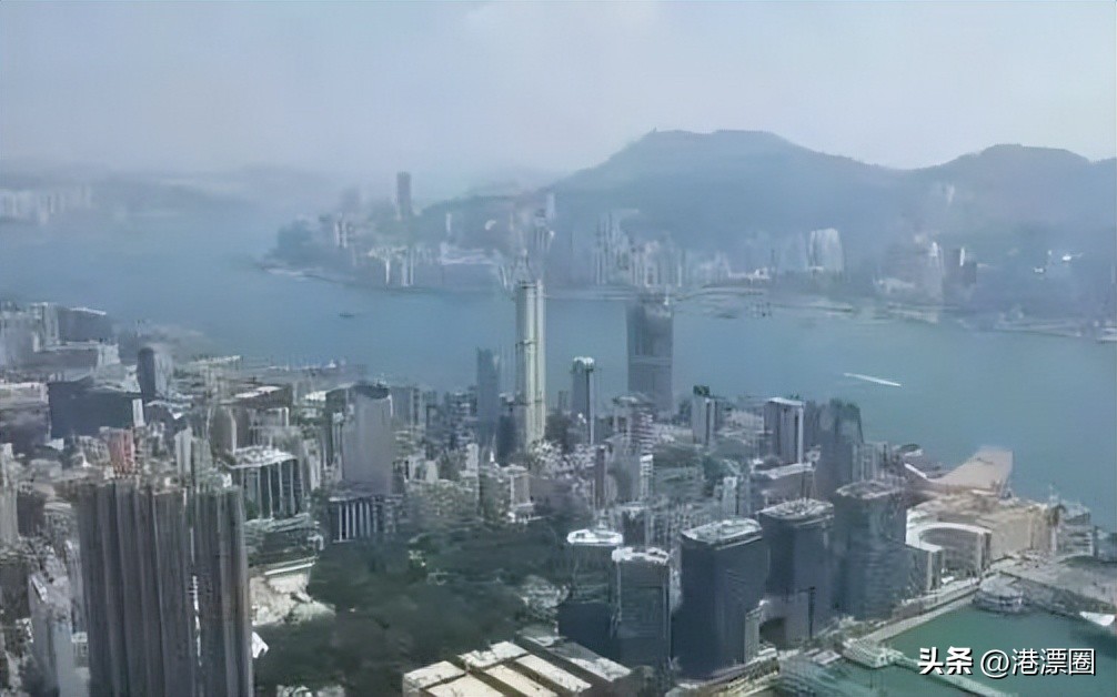 换了10个房产中介，我看到香港人间百态