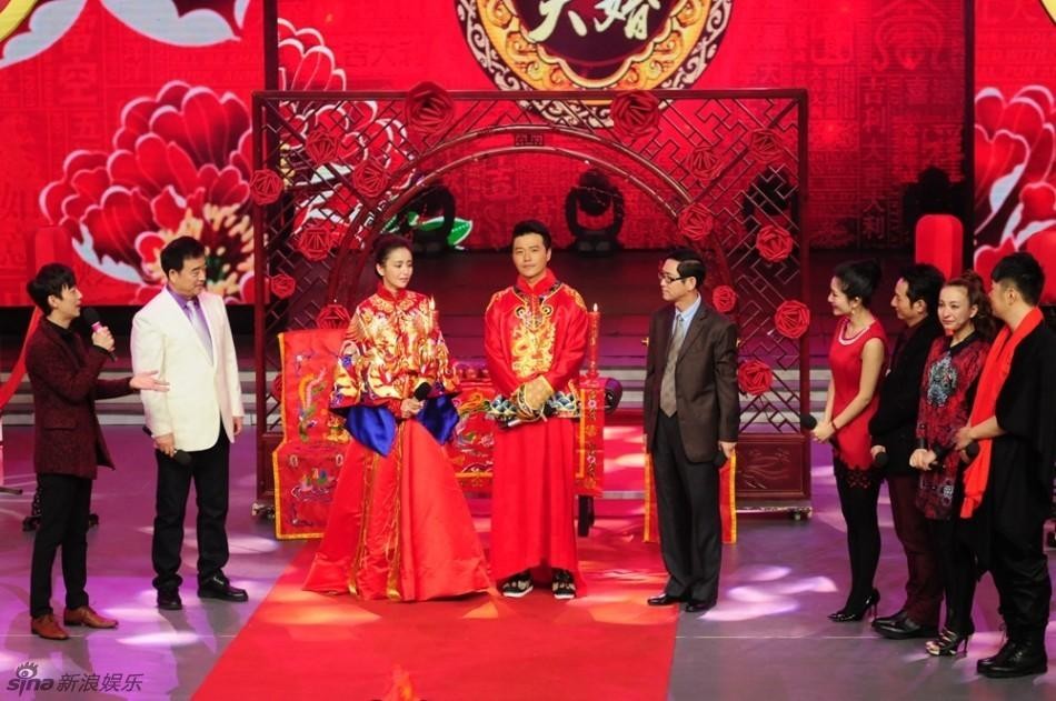 涅槃重生佟丽娅：曾婚内被烫烟疤，今身价上亿坐拥千平豪华庄园