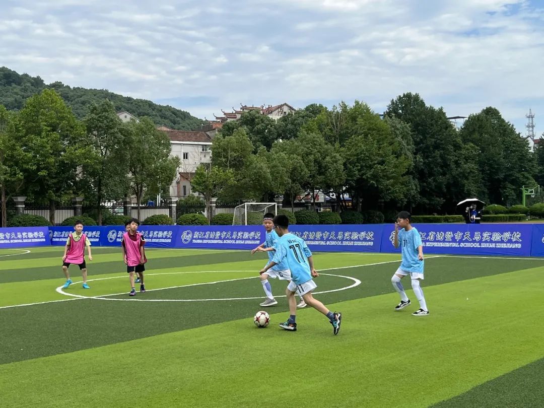 融爱故事丨绿茵场上吸睛的孤独症足球队