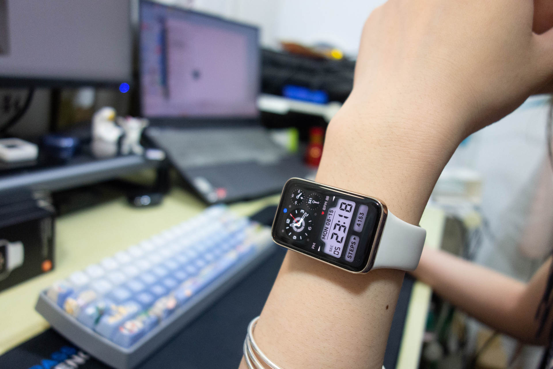 小米手环7pro对比小米手环7怎么选,小米手环7pro和小米手环7舒适度