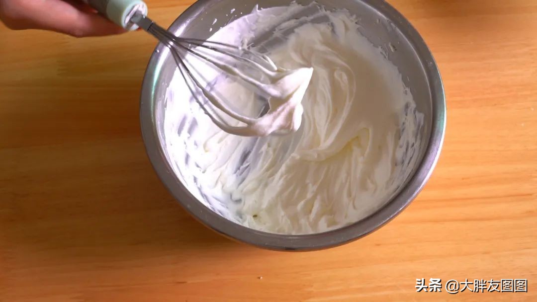 不要面粉的简易蛋糕,安茹白乳酪蛋糕制作