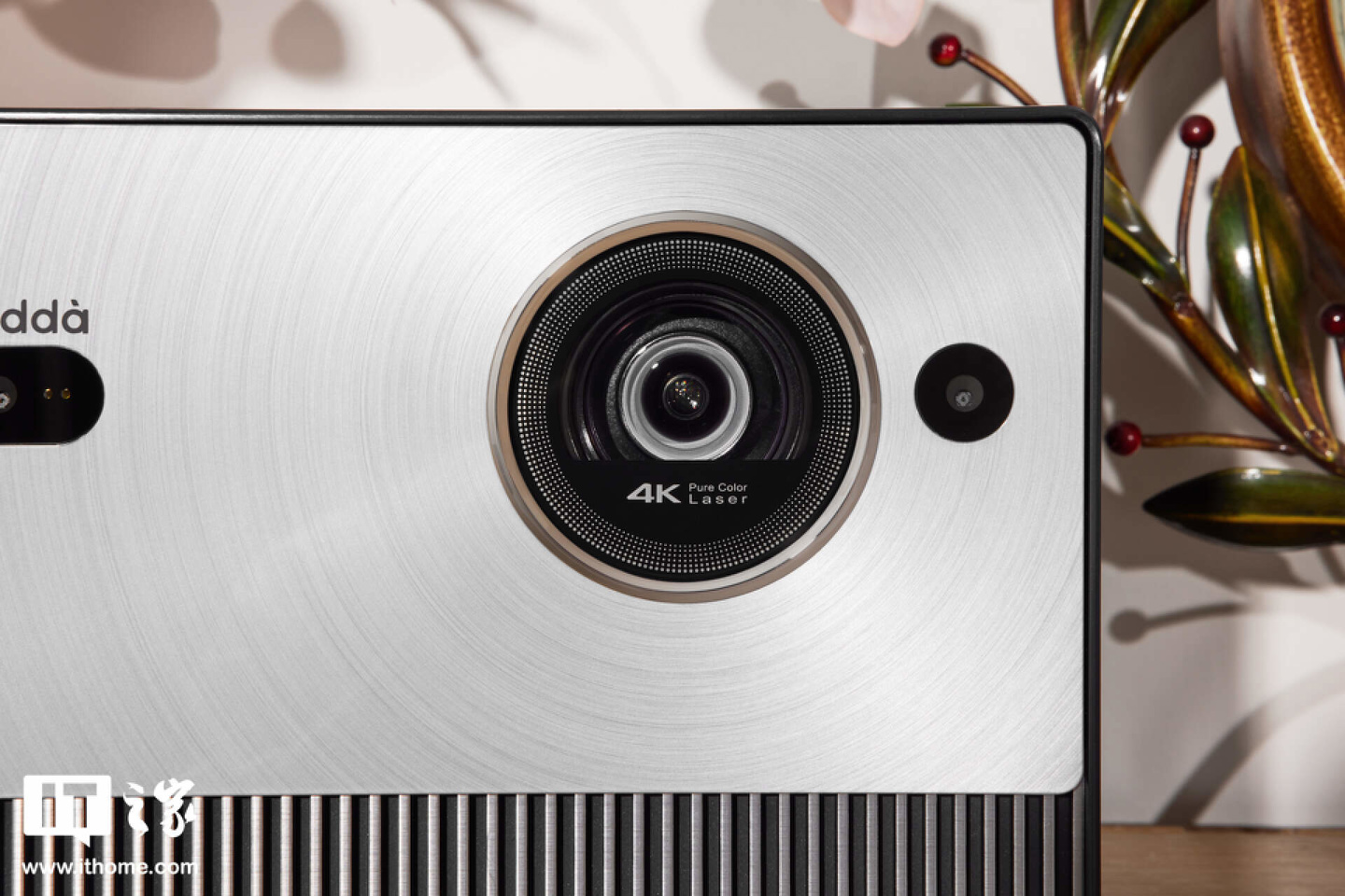 viddac1s激光投影测评,三色激光viddac1s投影仪评测