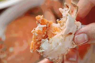 被誉为“东方瑞士”的青岛，有太多的海边浪漫