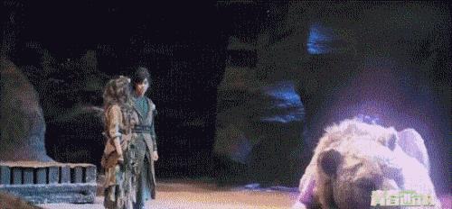 胸罩*点露**，花式泳衣，这些辣眼睛的操作，导演肚子里没一点墨水吗