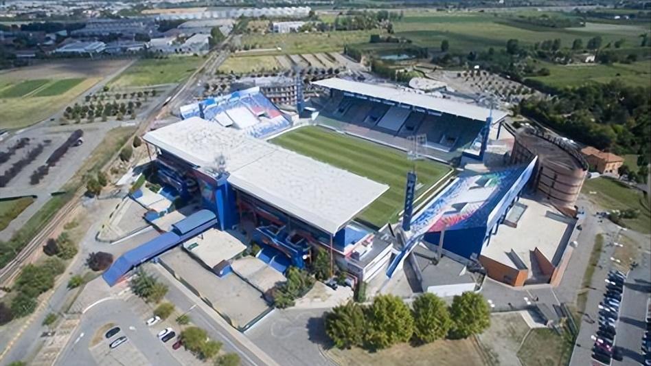 德甲联赛18座球场巡礼,意甲联赛赛场