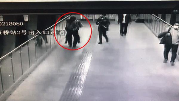 【抗疫一线】江苏公安:同心抗疫待春回镜头定格“疫”瞬间