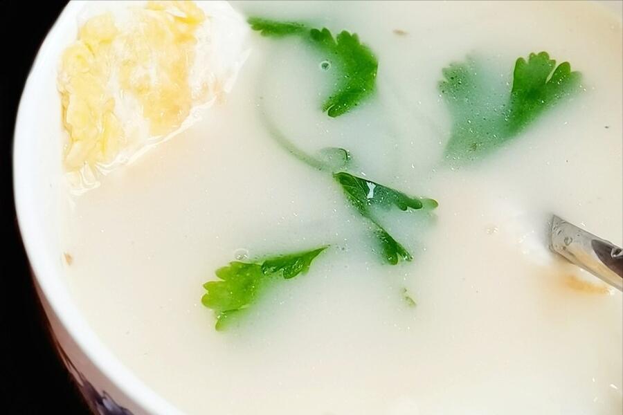 炖鱼汤怎么炖不腥好喝,鱼汤怎么熬才好喝汤不腥