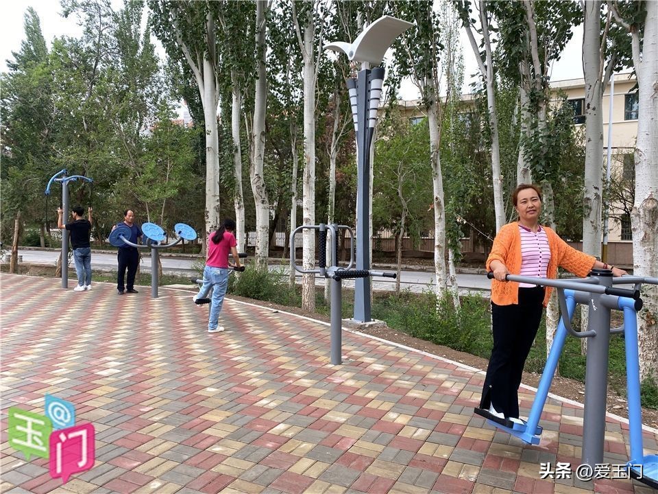 我们这十年社区工作,强化阵地建设营造精神文明