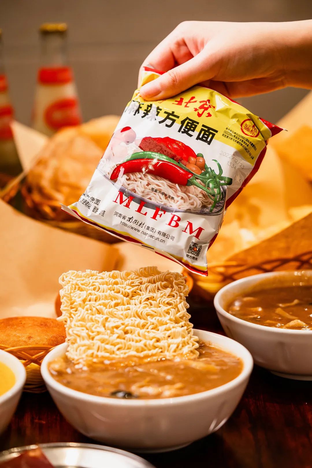 上海的正宗胡辣汤夜宵黄浦区,上海胡辣汤排队