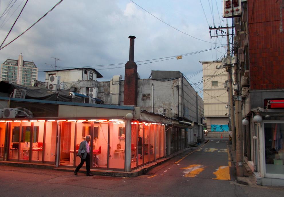 风俗业密度世界之最的韩国，禁止买淫？揭秘到底有多少*灯区红**