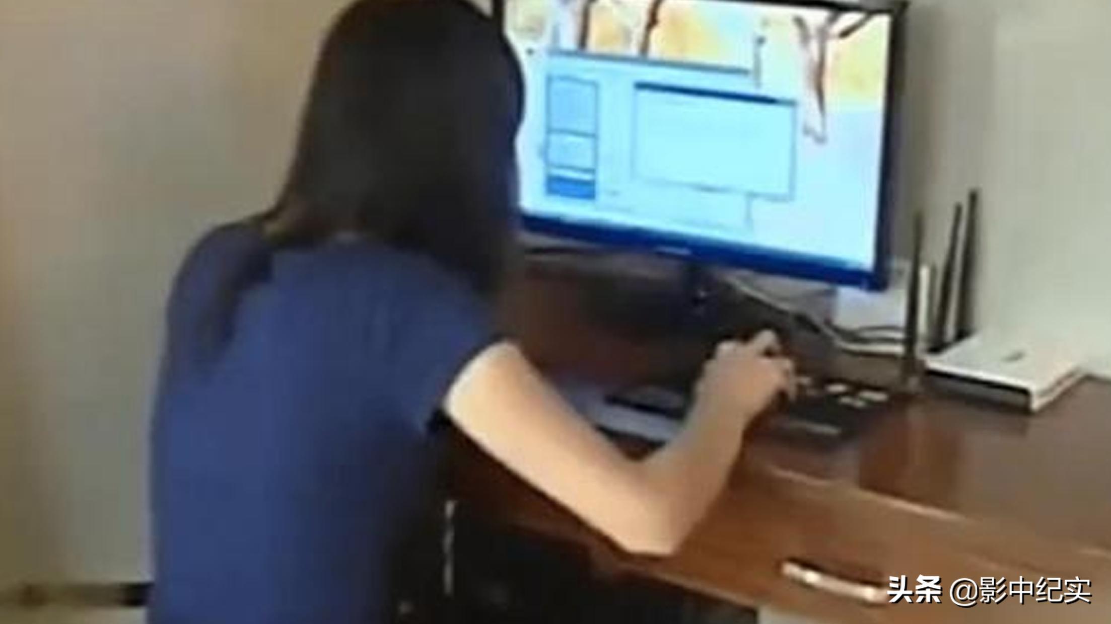 2013年，女孩称自己高考586分，再次查询却发现，只剩下了364分