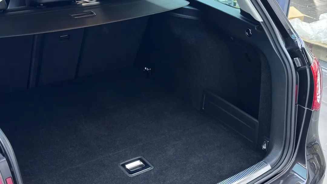 r36翻新改造全过程,大众r36这么老的车怎么还卖这么贵