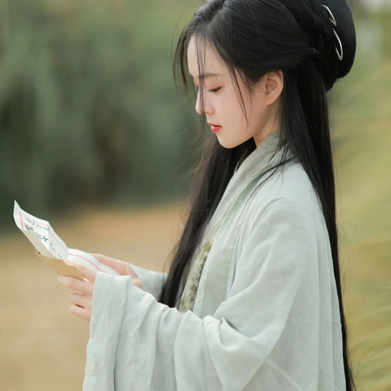 古风头像女唯美淡雅治愈笑容,古风动漫伤感女子头像