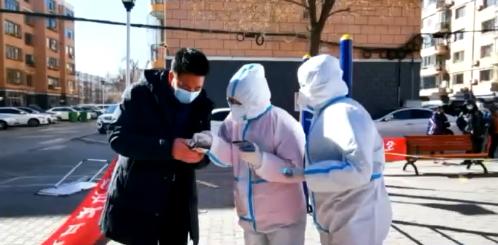 学雷锋做龙的传人,学雷锋精神做雷锋传人内容