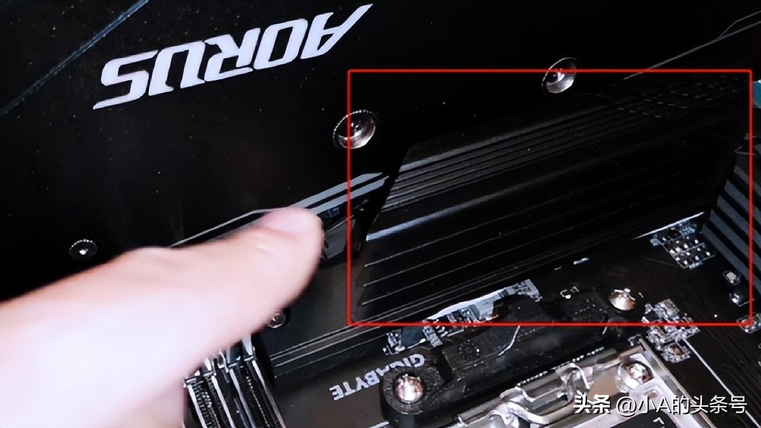 显卡有一点点下垂,显卡稍微有点下垂怎么办