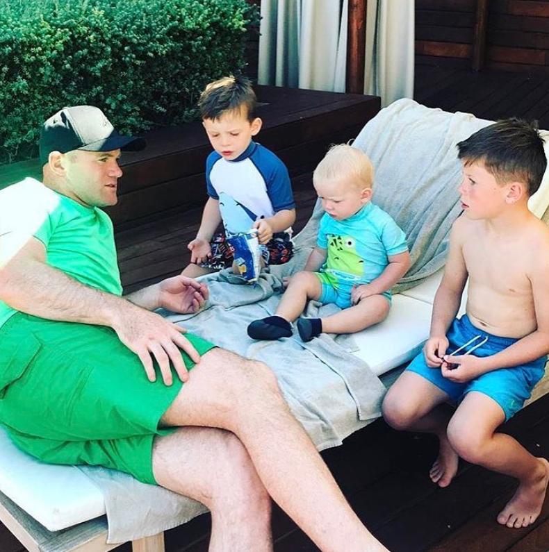 ins泄密,聊聊活色生香球星太太团恩怨情仇…