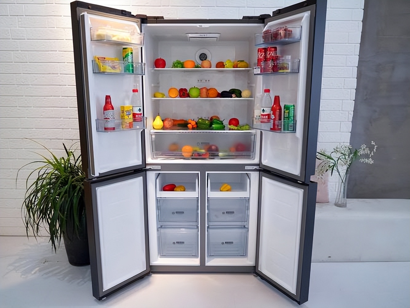 对开冰箱和十字门冰箱哪个更实用,海尔469升十字对开冰箱销量怎么样