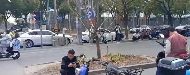 昆山中华园人众多,昆山中华园年轻人