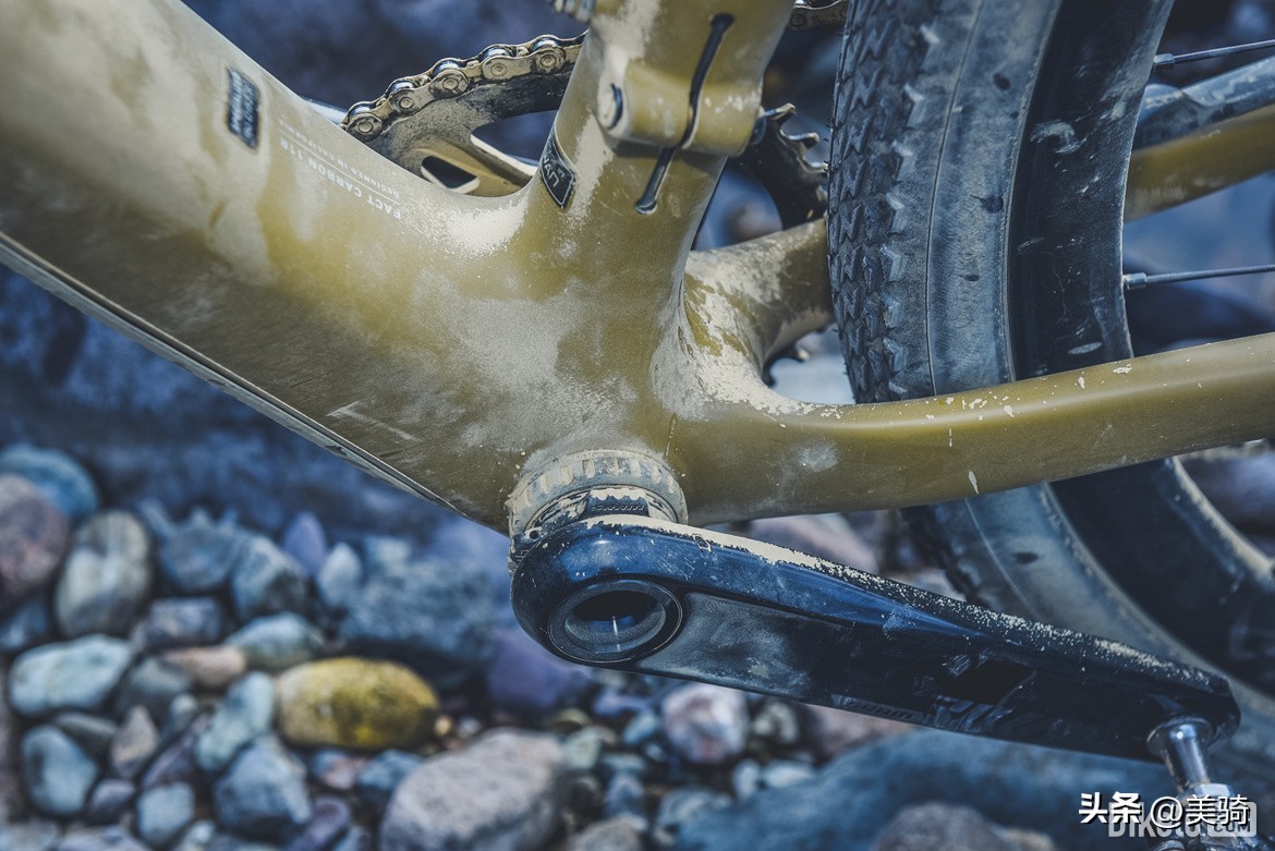 快乐重型“瓜”闪电全新DivergeSTR全地形公路车评测